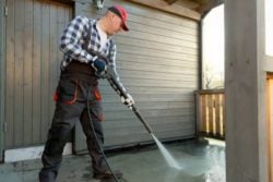 how to pressure wash a house before painting